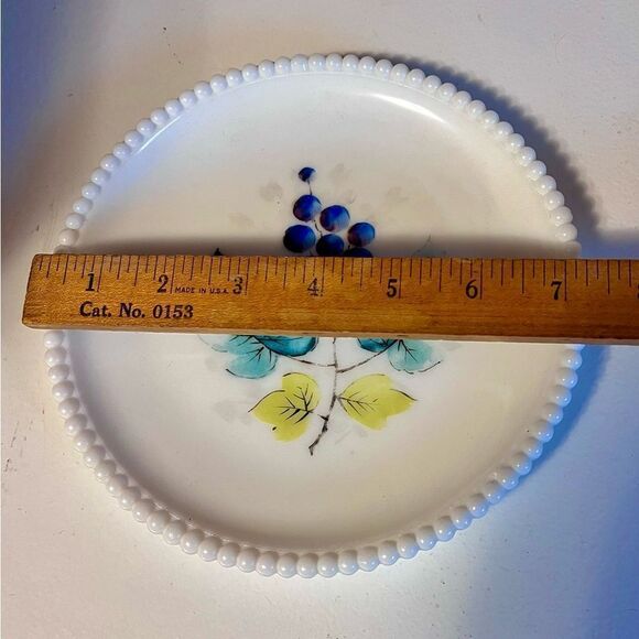 Vtg Set Of 4 WESTMORELAND Hobnail Edge Painted Milk Glass Plate Blackberries. - Picture 7 of 7